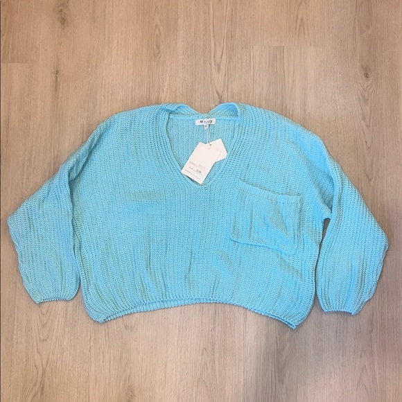 NWT Miracle Size Small/Medium Sky Blue V-Neck Sweater - Picture 1 of 5